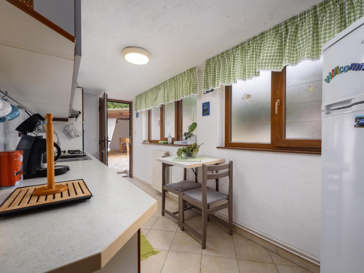 Casa Astrid By The Sea In Poreč Extérieur photo